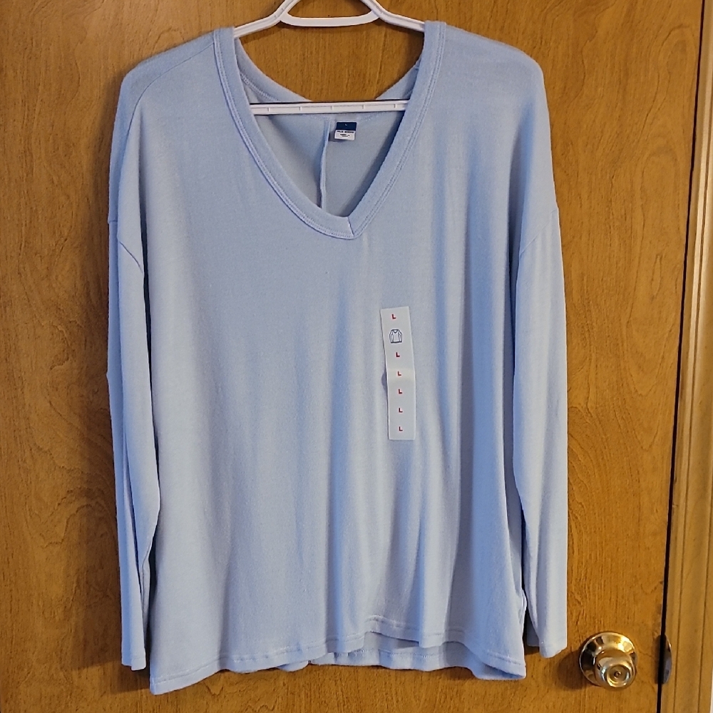 Old Navy Light Blue Long Sleeve Tee